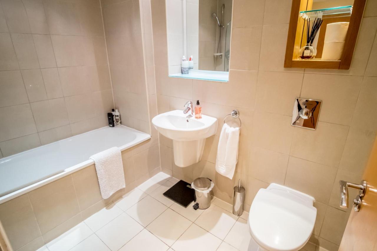 City One Bedroom Apartment With Juliet Balcony In West One - Parking Possible Шефилд Экстерьер фото
